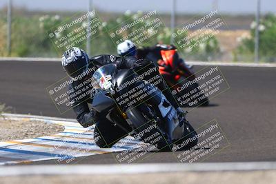 media/Sep-20-2025-TrackDaz (Sat) [[27f0cde673]]/A Group/2pm (Turn 9)/